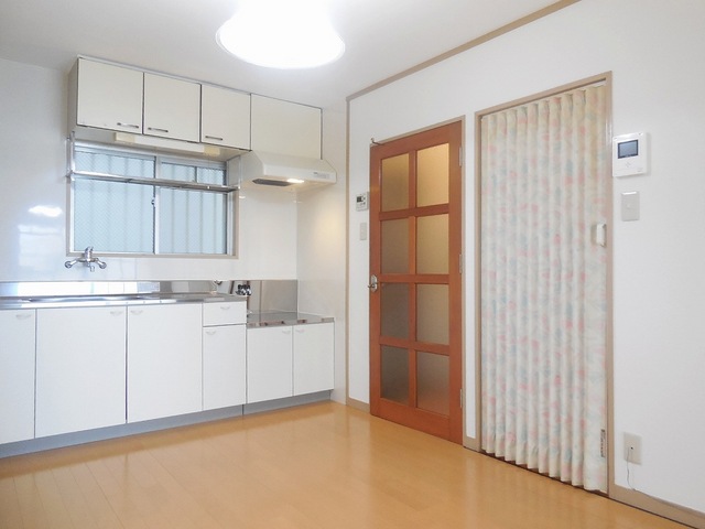 Other room space. dining kitchen