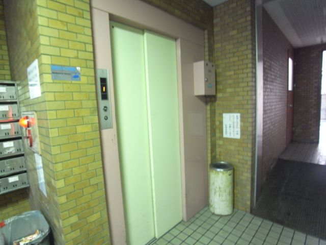Entrance. Elevator