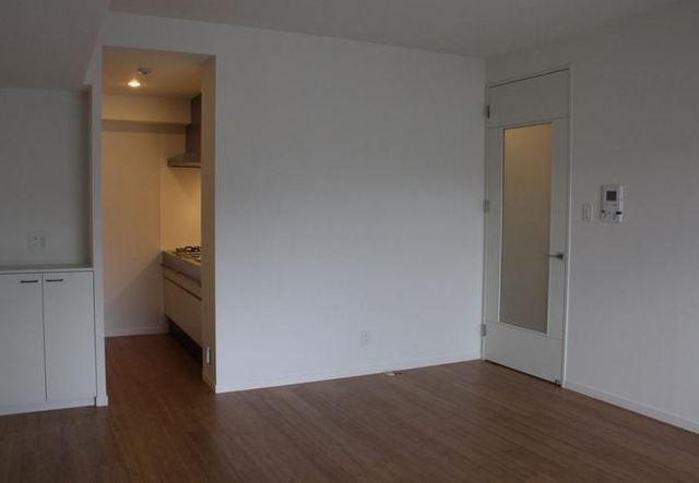 Other room space. Flooring is bamboo tone Please look