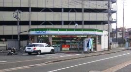 Convenience store. 130m to FamilyMart Minami-Fukuoka Motomachi 2-chome