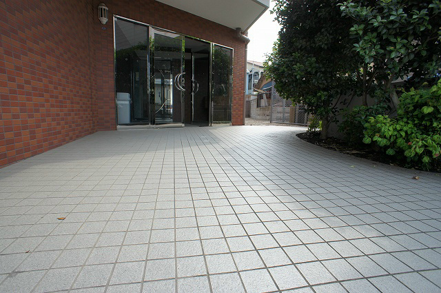 Building appearance. entrance ☆