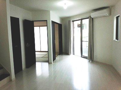 Living. The hotel is 4.5 Pledge of Japanese-style room in 15.7 quires living