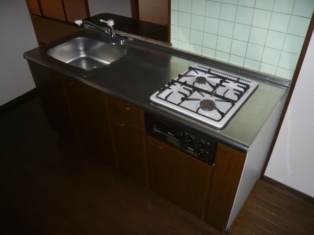 Kitchen. System kitchen equipped