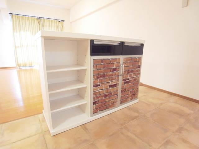 Kitchen. Kitchen counter