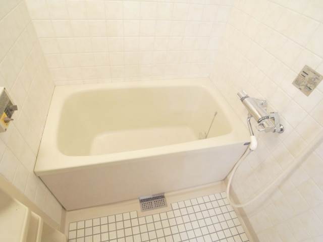 Bath. Reheating ・ Thermostatic Faucets