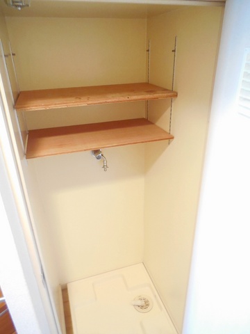 Other room space. Receipt