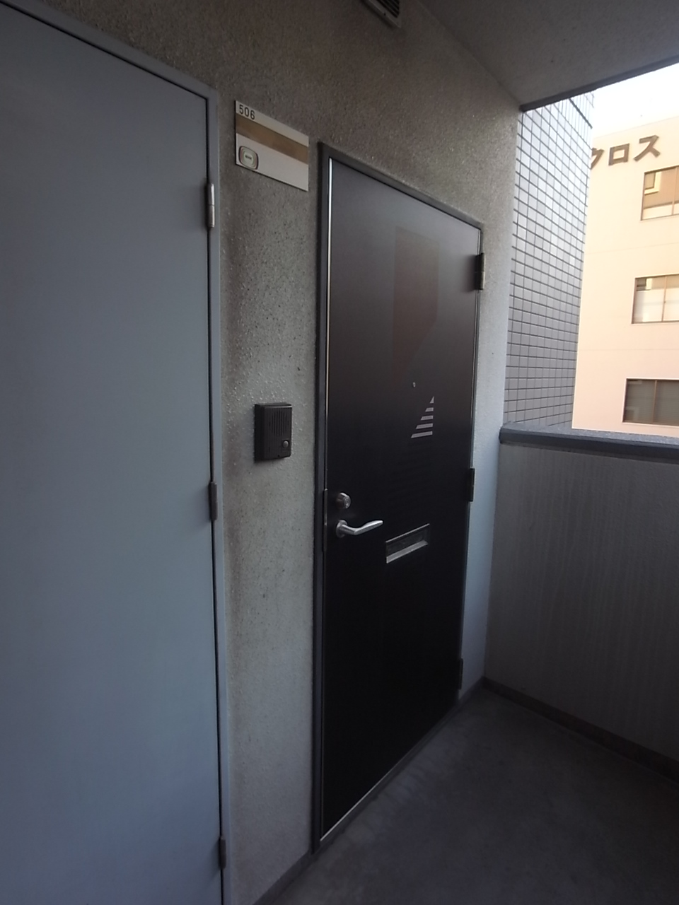 Other common areas. Corner room! Worry decrease of noise!