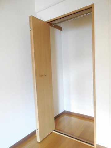 Other room space. closet