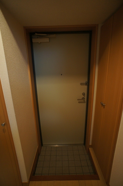 Entrance. Subway to walk within 10 minutes ☆