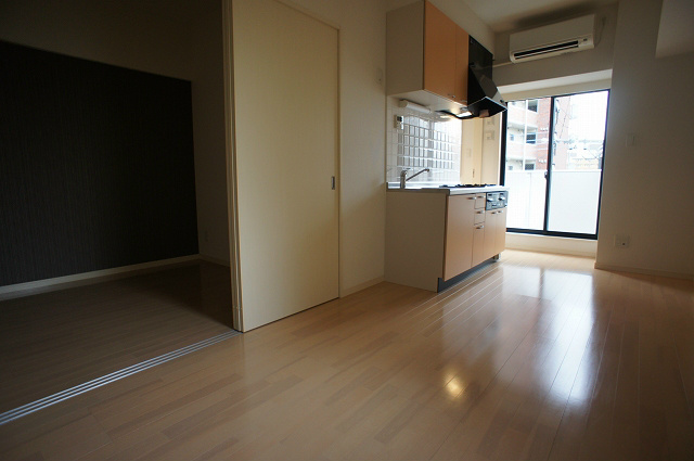 Living and room. Living room ☆