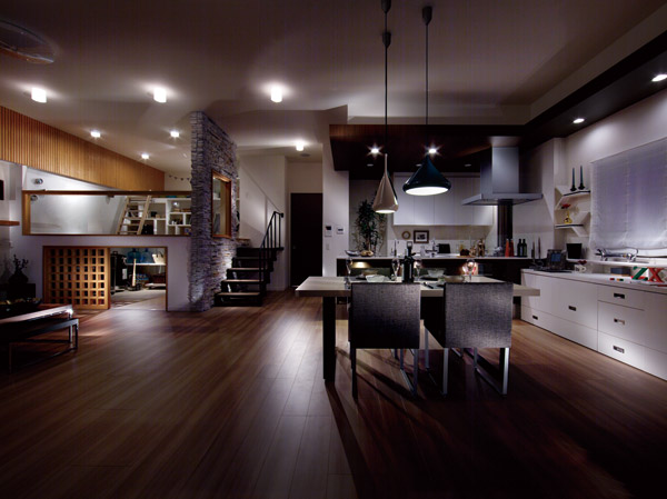 Living.  [Living dining + Garero] Morning of family ・ Noon ・ Night. LDK corresponding to the flexible at that time the scene at that time. Various facial expressions, Enjoy a unique lifestyle, There is also a family of facial expression.