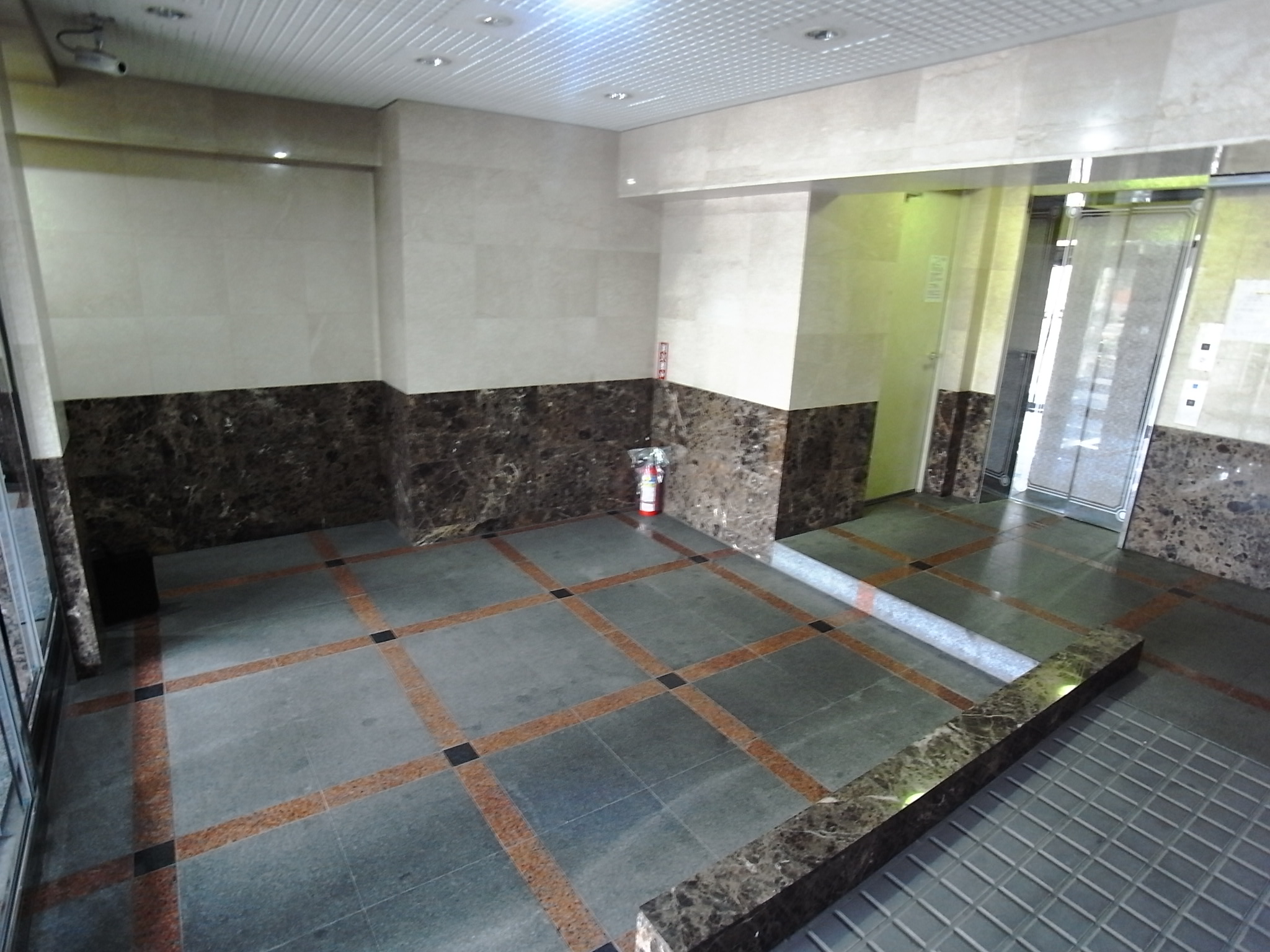 Entrance. Entrance It is cool