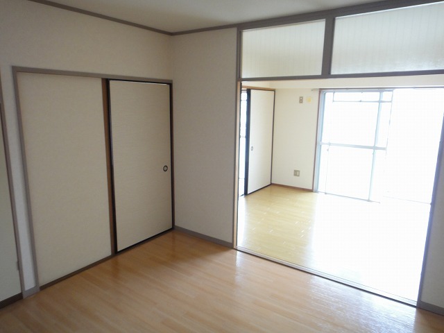 Living and room. Photo 3DK