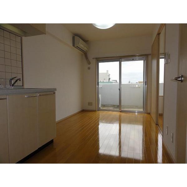 Living and room. ※ It will honor the current situation