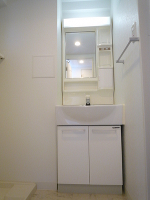 Bath. Wash dressing room