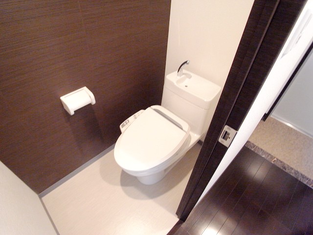 Toilet
