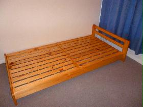 Living and room. Single Bed