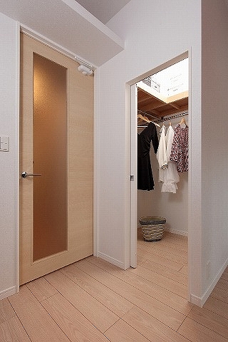 Balcony. For further information, please contact Room Hakata Station store! 