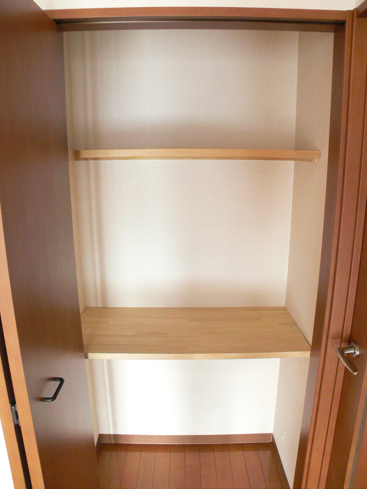 Receipt. Storage space 3