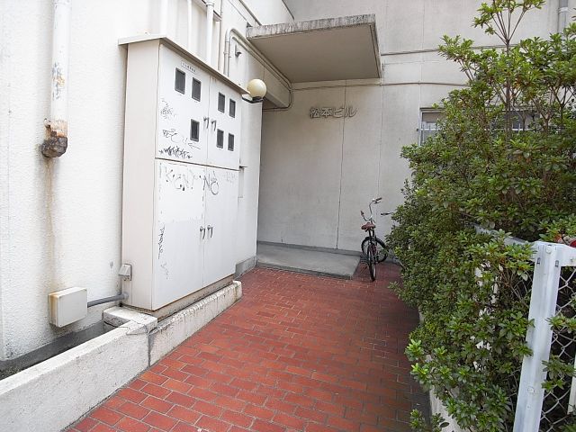 Entrance. Building entrance