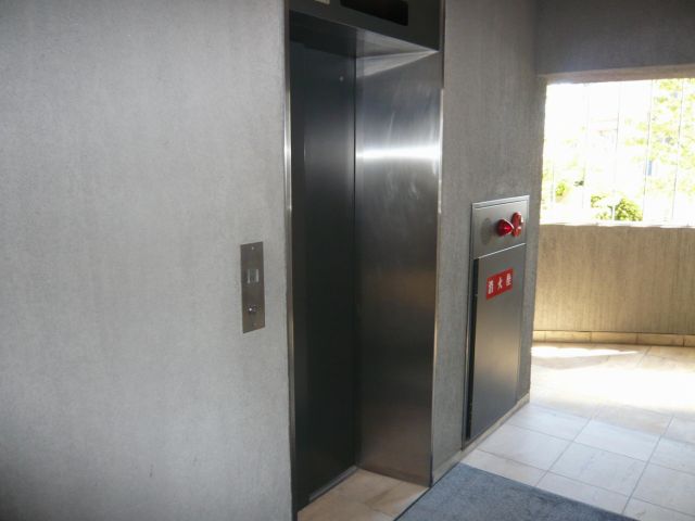 lobby. Elevator