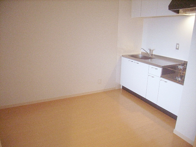 Living and room. Dining space ☆