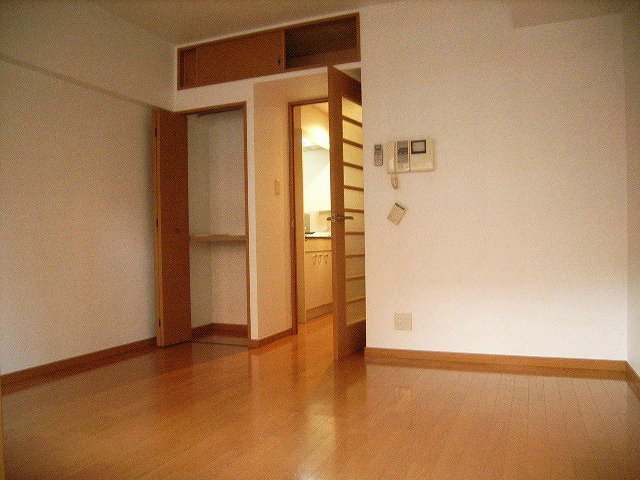 Living and room. Living room ☆