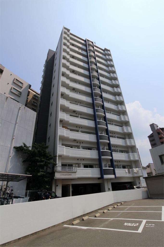 Building appearance. Of the initial cost split and credit payment negotiable.