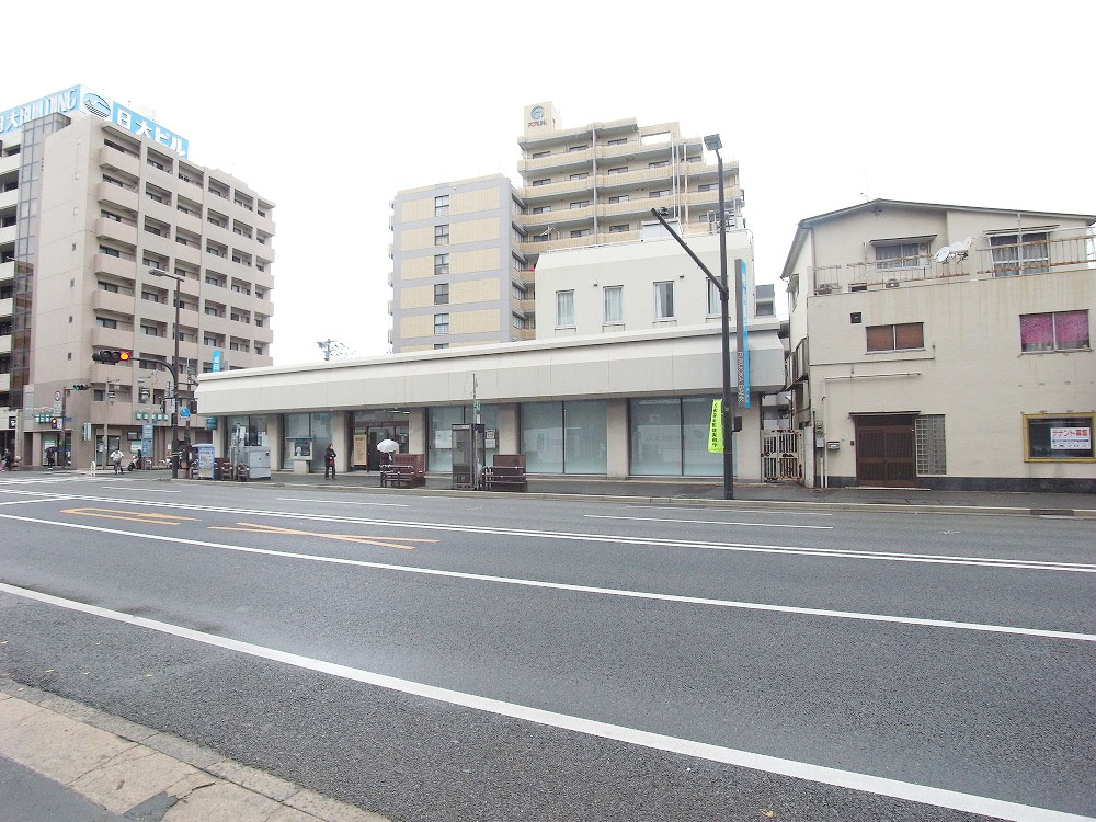 Bank. Fukuoka 30m until the (Bank)