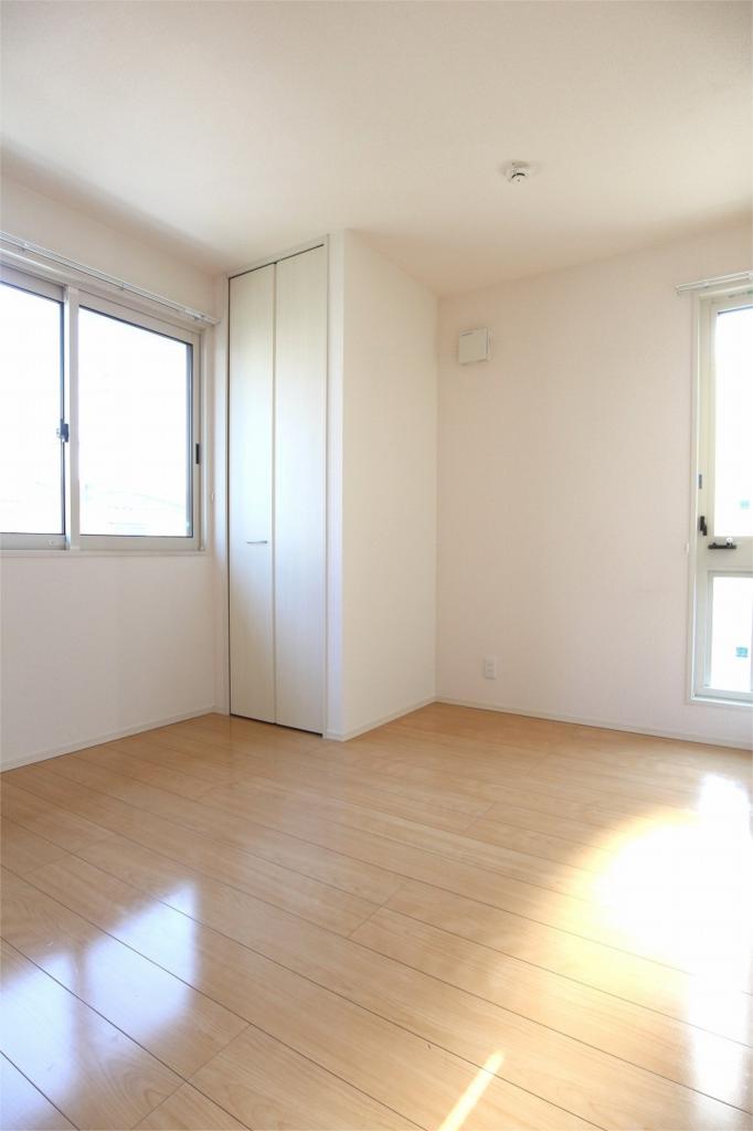 Other room space. Western style room