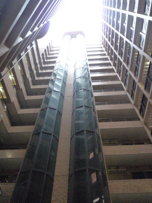 Other common areas. Elevator with 3 groups