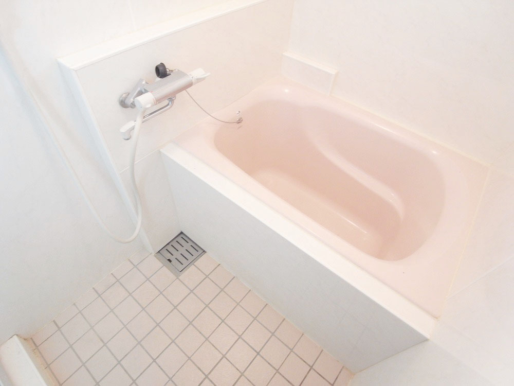 Bath. Thermostatic Faucets