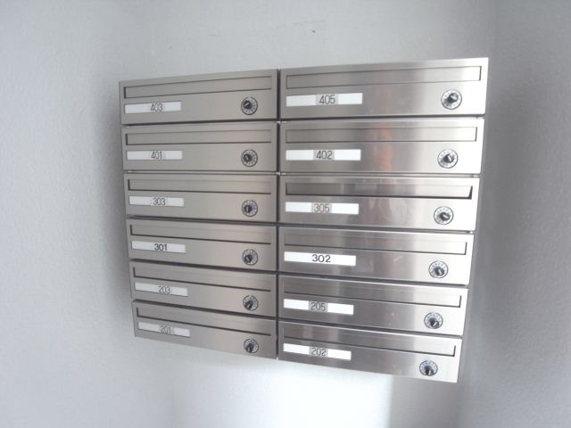 Other room space. E-mail BOX