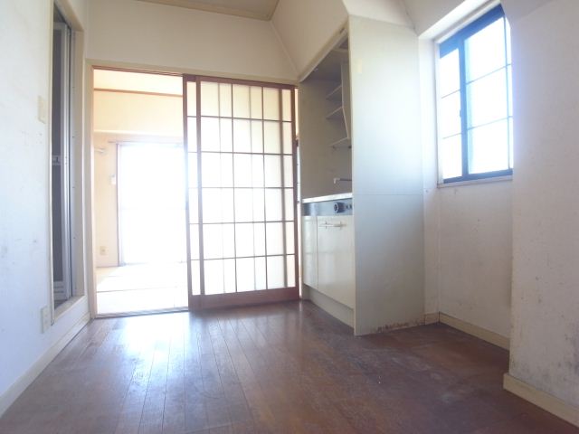 Living and room. dining