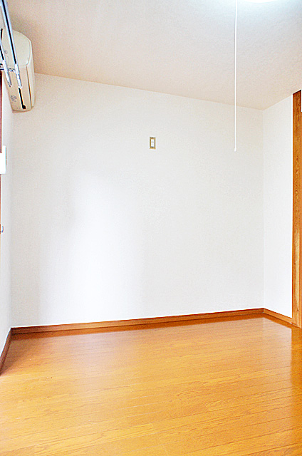 Living and room. Room 2