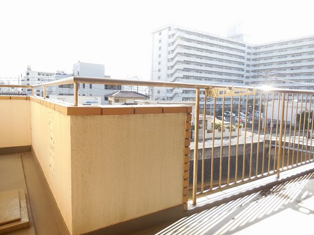 Other room space. Boast of a balcony