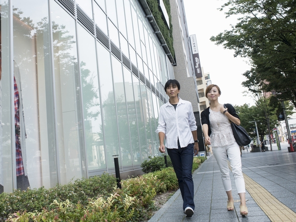 Other. Including the Canal City Hakata, Location that shopping also serves as a stroll to enjoy (shooting at about 600m from local)