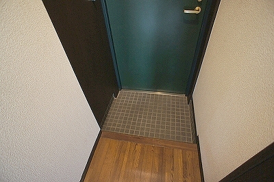 Entrance. Fashionable Western-style ☆ 