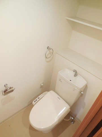 Other room space. Also Washlet