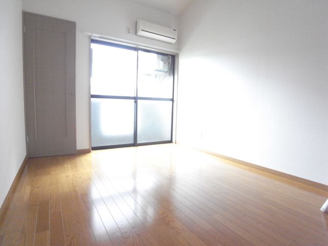 Living and room. Western style room