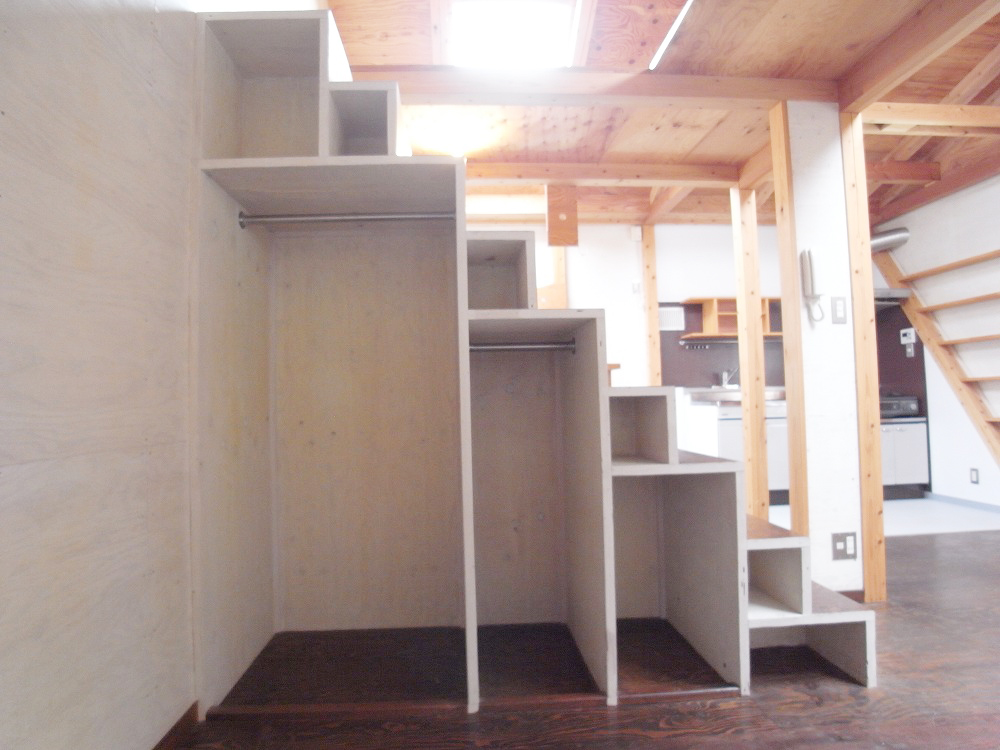 Receipt. Stairs under closet