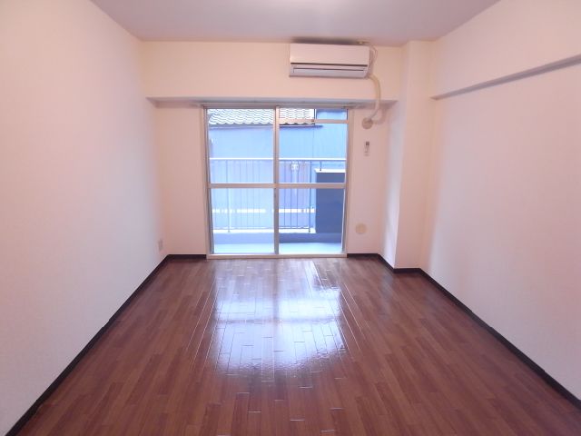 Living and room. Western style room