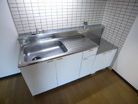 Kitchen. Two-burner gas stove is installed Friendly Kitchen.