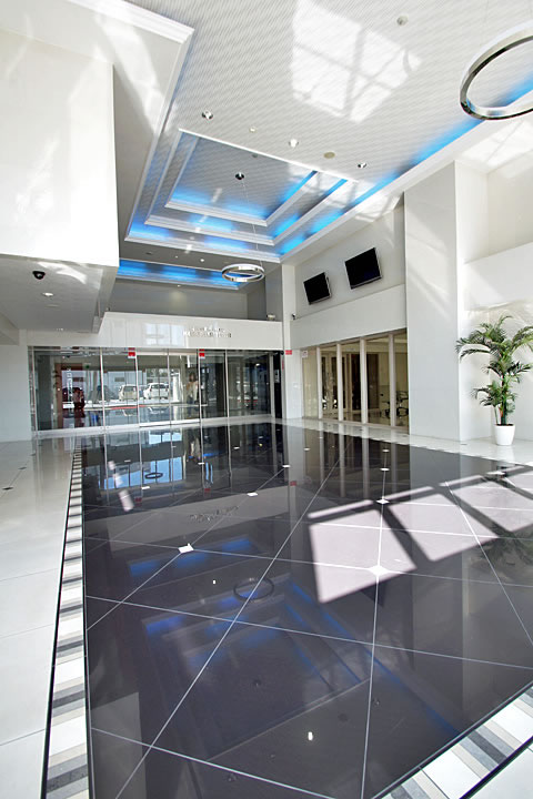 Building appearance. Entrance