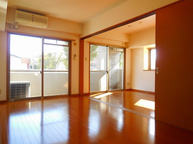 Living and room. Release enough feeling