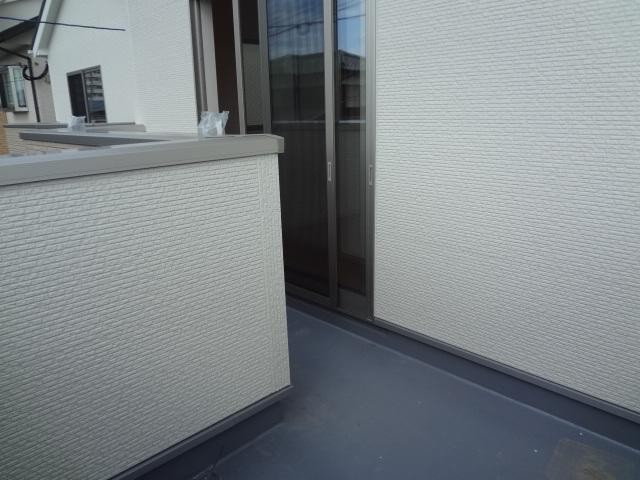 Balcony. The form of a balcony that can be used