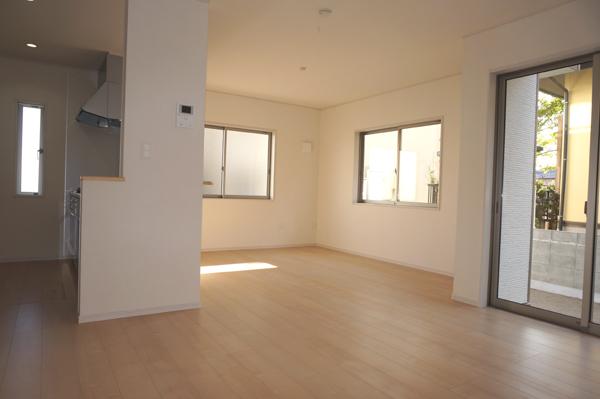 Living. Indoor (12 May 2013) Shooting