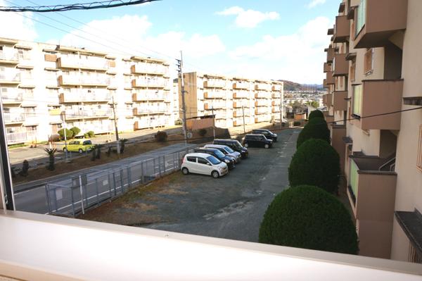 View photos from the dwelling unit. View from the site (December 2013) Shooting