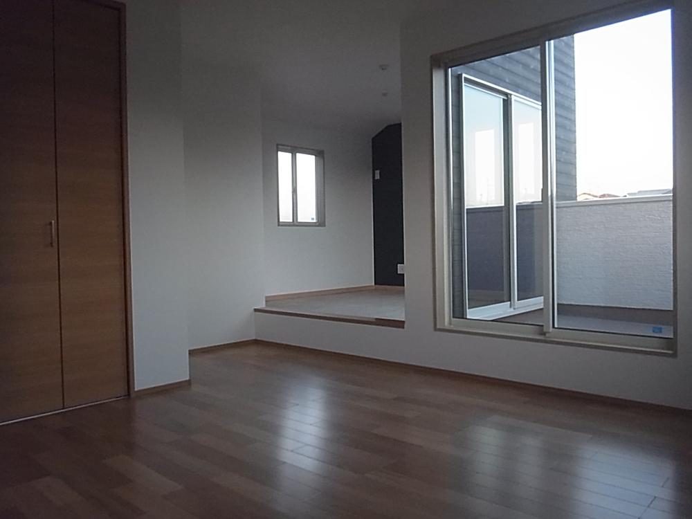 Non-living room. Indoor (11 May 2013) Shooting