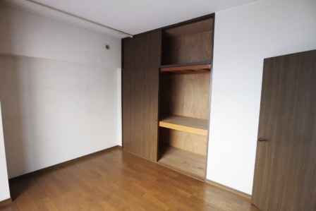 Receipt. Western-style: Storage